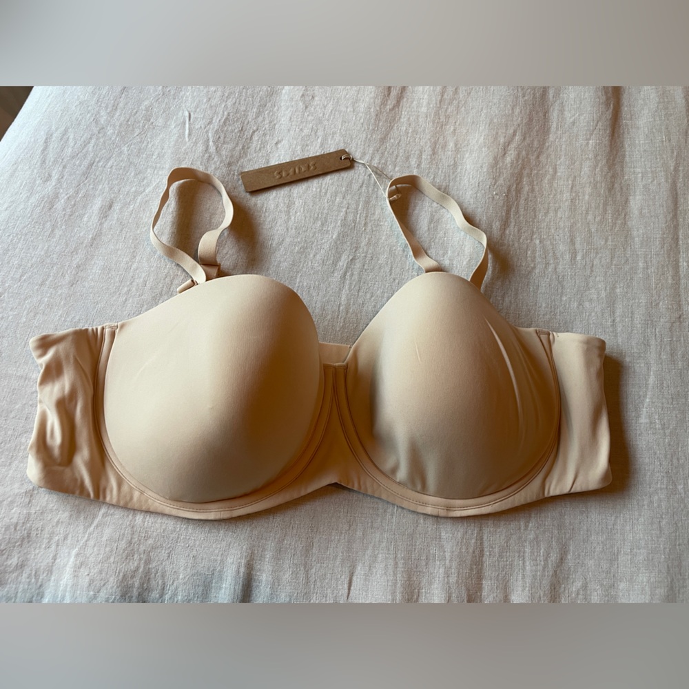 SKIMS Fits Everybody Strapless Bra